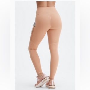 On-The-Go PowerHold® High-Waisted Legging